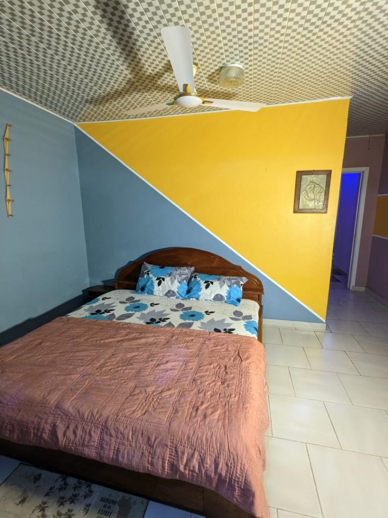 kizito lounge